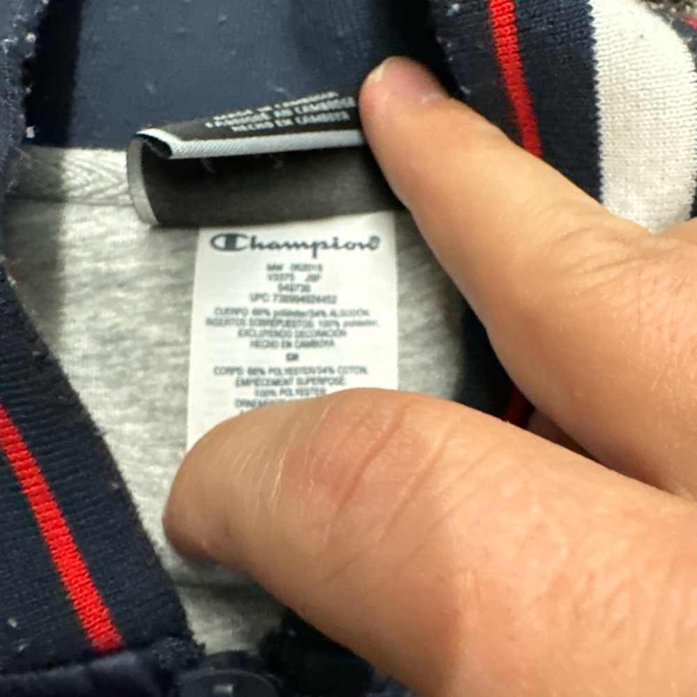 Off-White Sherpa Men's Small Varsity Trim Blue & Red Bomber Champion Jacket - Picture 6 of 8
